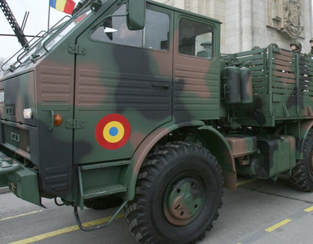 Armata face afaceri cu firma unui condamnat pentru corupţie şi alta anchetată de DLAF