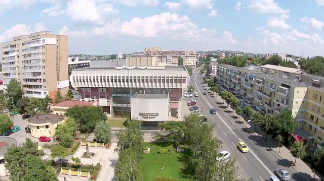 O firmă de apartament din Constanţa a primit zeci de contracte în judeţul Tulcea