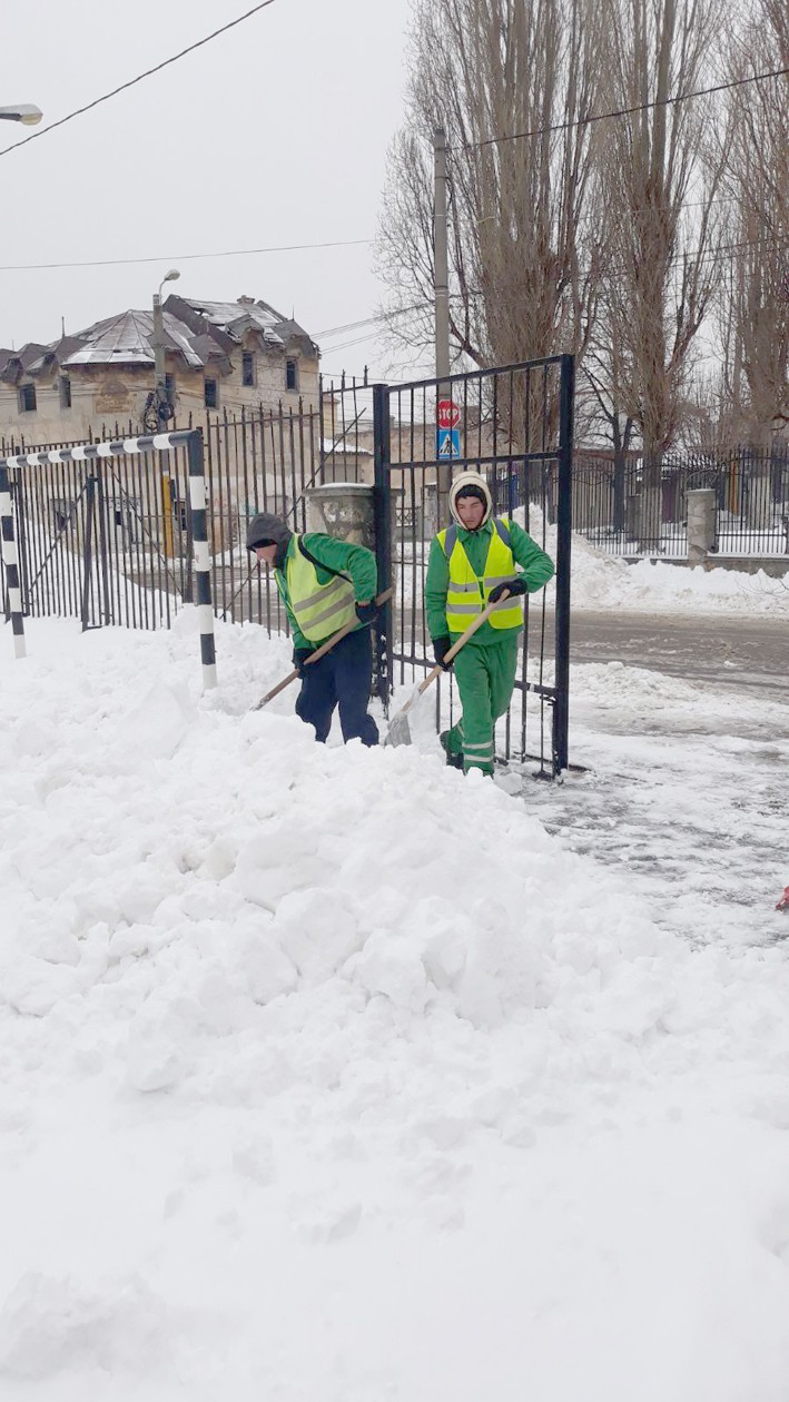 Situaţia drumurilor din municipiu. Primăria Constanţa a prezentat RAPORTUL: cum a acţionat pentru deszăpezire. Ce părere aveţi? Situaţia drumurilor din municipiu. Primăria Constanţa a prezentat RAPORTUL: cum a acţionat pentru deszăpezire. Ce părere aveţi?