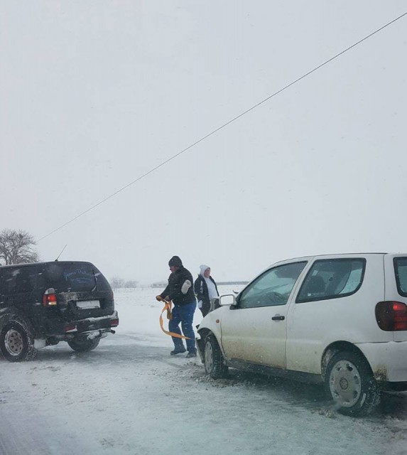 Nu a adaptat viteza la condițiile de drum și a intrat pe contrasens, la Cumpăna!