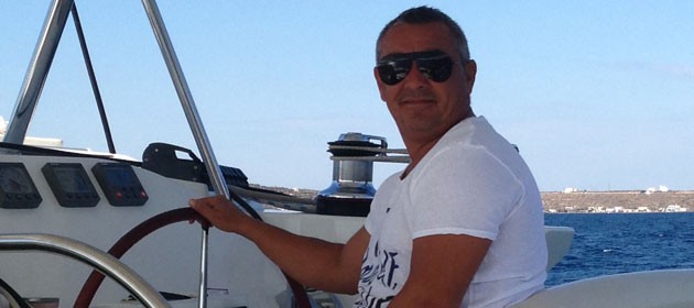 Robert Penciu de la Marina SURF mai ridică un bloc în Mamaia Nord!