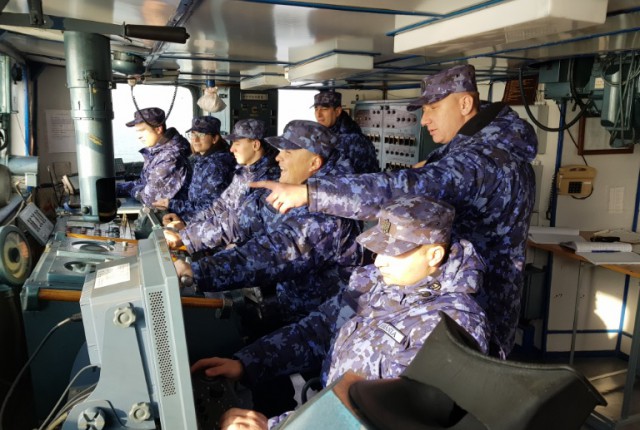 GALERIE FOTO. Zeci de marinari români se instruiesc în Marea Mediterană