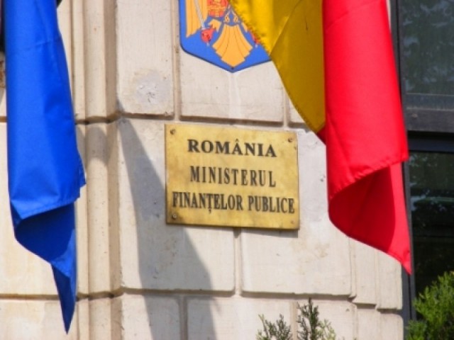 Persoanele fizice vor depune un singur formular cu veniturile realizate; din 2019, acest lucru se va face exclusiv online