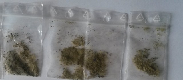 „Servire” la şerveţel, pachet de ţigări ...sau pliculeț! Iată ce au depistat jandarmii constănțeni