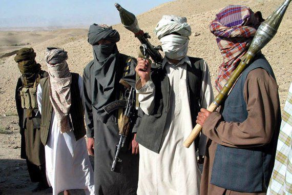 Afganistan: Talibanii au preluat controlul asupra a cel puţin 28 de districte într-o săptămână