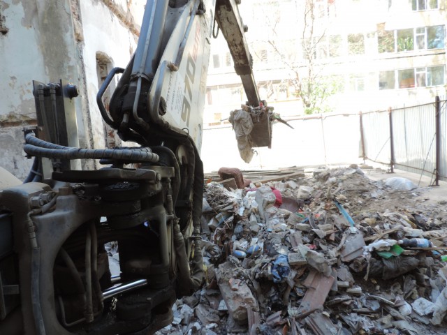 Vila Elena, ruina de pe Bulevardul Ferdinand. Aici ar fi trebuit să fie „Casa Arhitectului”!