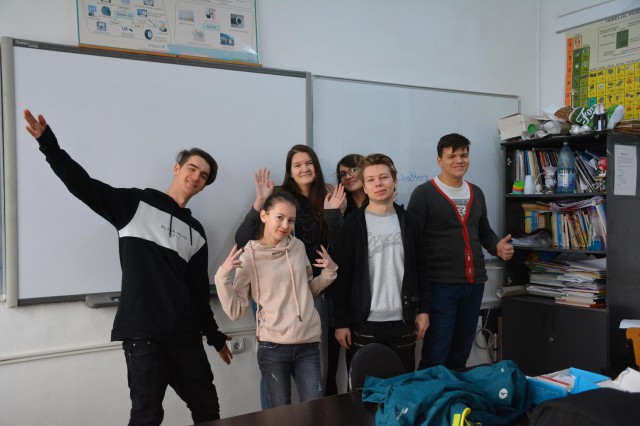 Elevi de la Liceul Carmen Sylva, pentru a treia oară la CanSat, un proiect înfiinţat de Agenția Spațială Europeană!