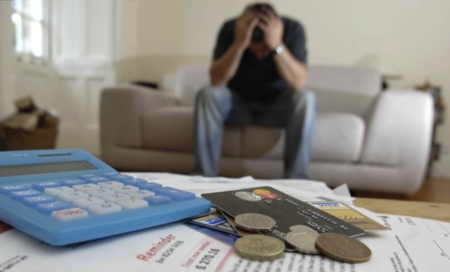 Numărul restanţierilor la bănci şi IFN-uri a crescut la 680.152, în ianuarie
