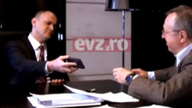 Ghiţă, interviu pentru Cristoiu: i-a arătat sau nu o fotografie în compania şefei DNA?