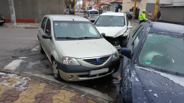 Accident rutier pe strada Chiliei: 3 maşini implicate