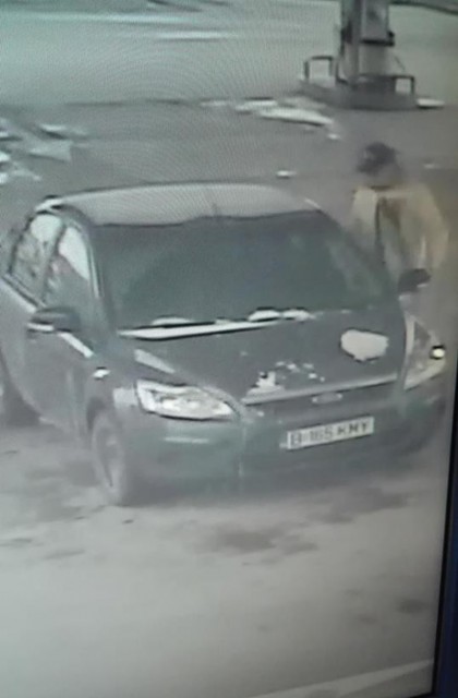 A alimentat de la un peco şi s-a făcut nevăzut! Au fost publicate imaginile de pe camera de supraveghere!
