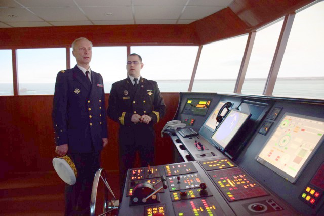GALERIE FOTO. Comandantul Flotei franceze din Marea Mediterană a vizitat Forţele Navale Române