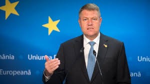 Klaus Iohannis, somat din Parlamentul European. Se cere organizarea unui referendum