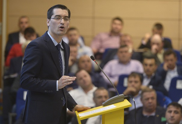 FRF: Toate competiţiile de copii şi juniori, suspendate până la redeschiderea şcolilor