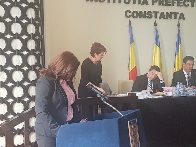 Geanina Topolov preia atribuţiile fostului consilier judeţean George Muhscină