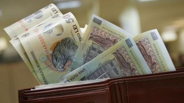 Sindicatul Funcţionarilor Publici acuză Guvernul că acordă discreţionar salariile bugetarilor înainte de Paşte