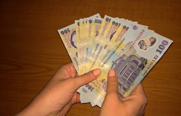 Locatarii de la bloc îşi pot achita facturile la întreţinere prin platforma BlocManagerNET