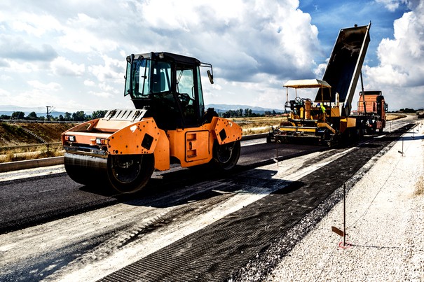 Construcţia de autostrăzi, tuneluri, viaducte şi drumuri naţionale se va scumpi cu 12,5%