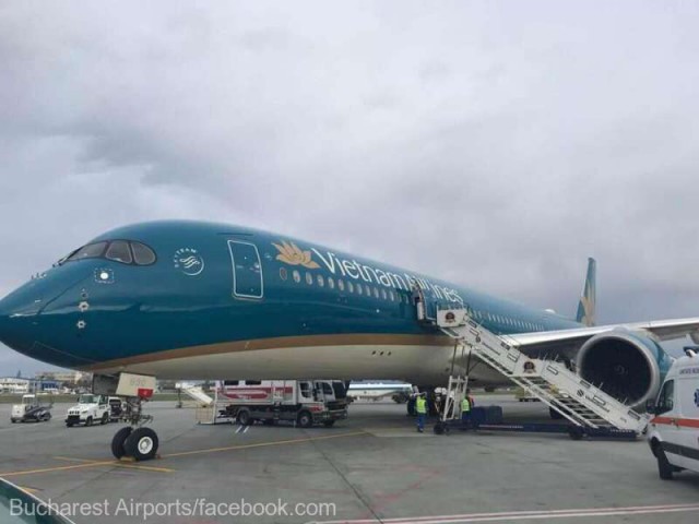 O aeronavă Airbus A350-900 a companiei Vietnam Airlines a aterizat pe aeroportul Otopeni, din cauza unei urgenţe medicale