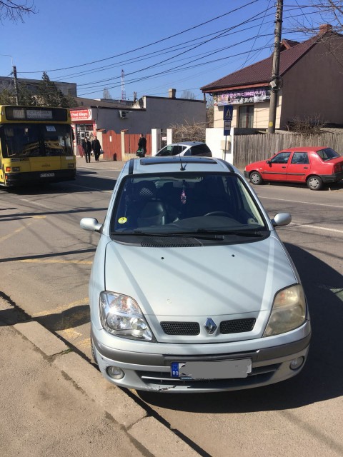 Minori accidentați pe trecerea pentru pietoni!