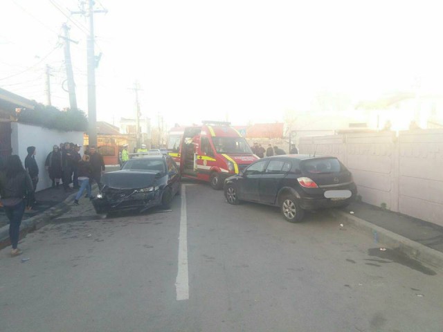 Accident rutier pe Şoseaua din Vii: au fost răniţi 3 minori!