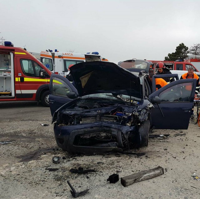 ACCIDENT RUTIER GRAV ÎNTRE CONSTANŢA ŞI VALU! UN TÂNĂR A MURIT