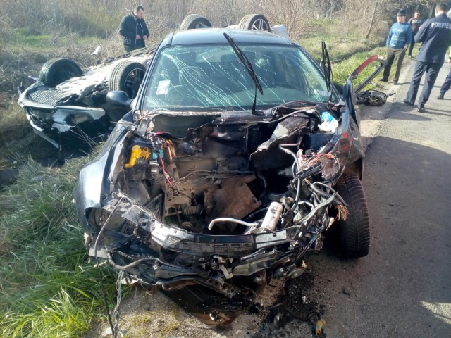 FOTO+VIDEO ACCIDENT GROAZNIC ÎN SUDUL LITORALULUI: 6 VICTIME, 2 MAŞINI PRAF!