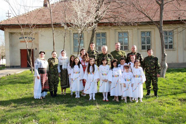 Moment artistic la Brigada 9 Mecanizată „Mărăşeşti”, în aşteptarea Paştelui