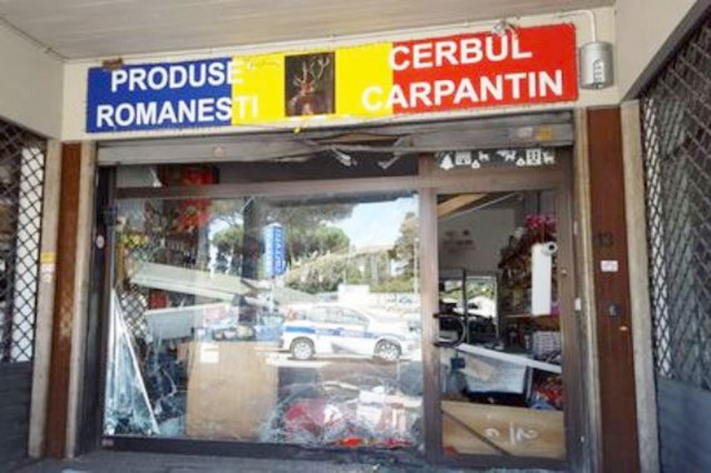 Atentat împotriva românilor? Un magazin românesc din Italia, atacat cu o bombă
