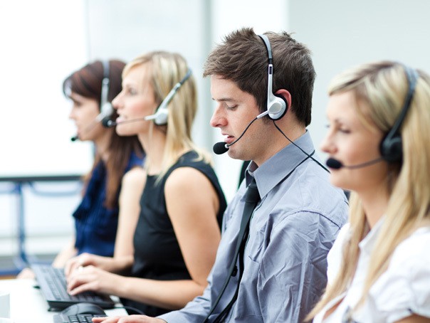 Oferte venite prin telefon, e-mail sau online: Ce drepturi au clienţii atunci când îşi dau consimţământul