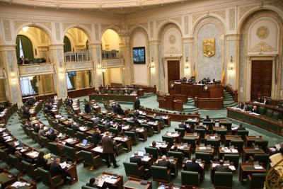 Senat: 115 proiecte de lege, adoptate tacit