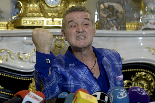 Becali S-A SUCIT! O atacă pe Kovesi: 'Ai demoni de putere...'