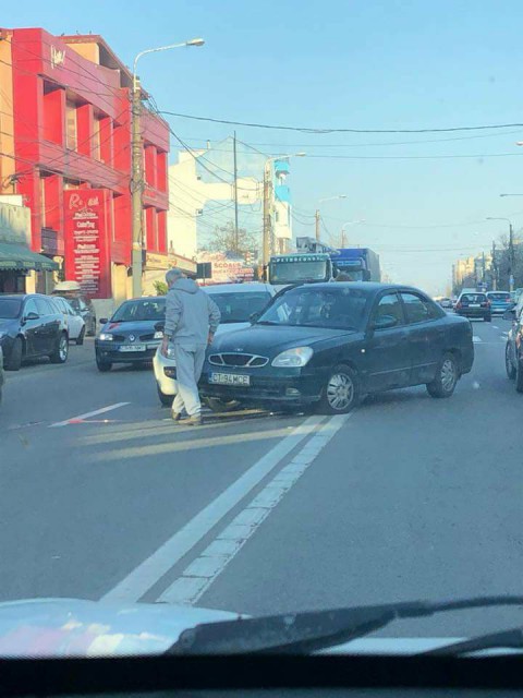 Accident rutier pe bulevardul Aurel Vlaicu