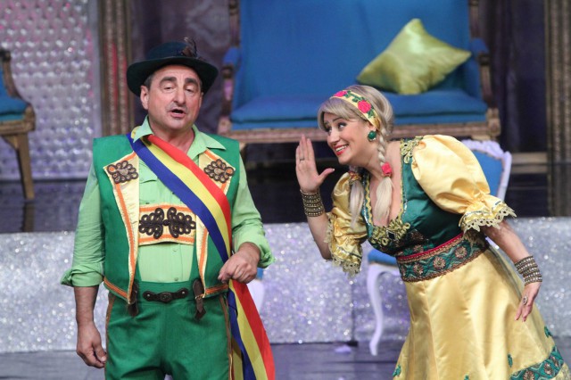 Un musical invitat și trei piese de succes din repertoriul Teatrului de Stat Constanța, în acest weekend