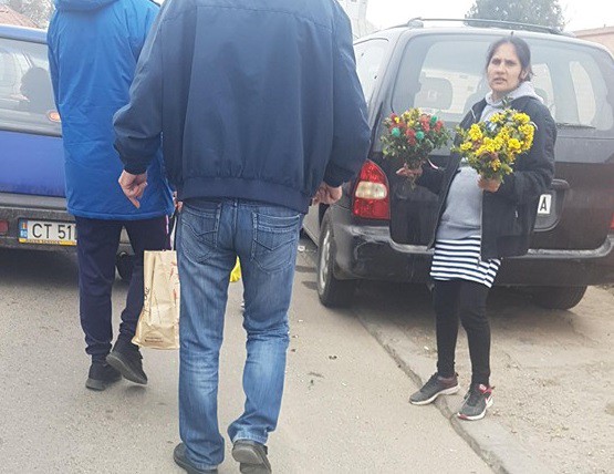 Amenzi pe bandă rulantă aplicate de polițiștii locali constănțeni în zona cimitirelor