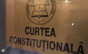 USR şi PNL au sesizat CCR privind legea de aprobare a OUG referitoare la înfiinţarea Secţiei de investigare a magistraţilor