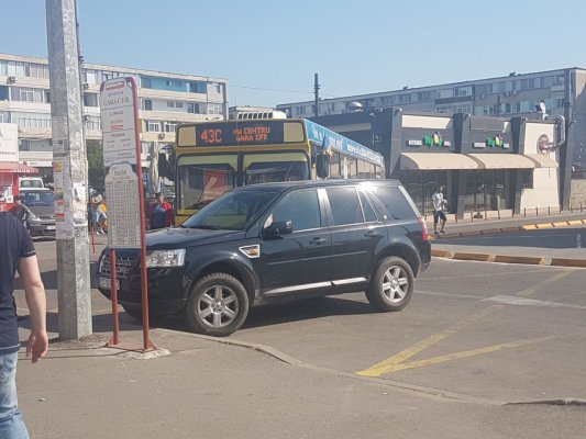 Șoferul unui autobuz a accidendat o femeie în zona autogării