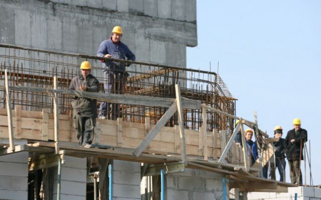 Piaţa construcţiilor, trend pozitiv în 2018 pe fondul creşterii încrederii investitorilor şi al majorării cererii pe toate segmentele