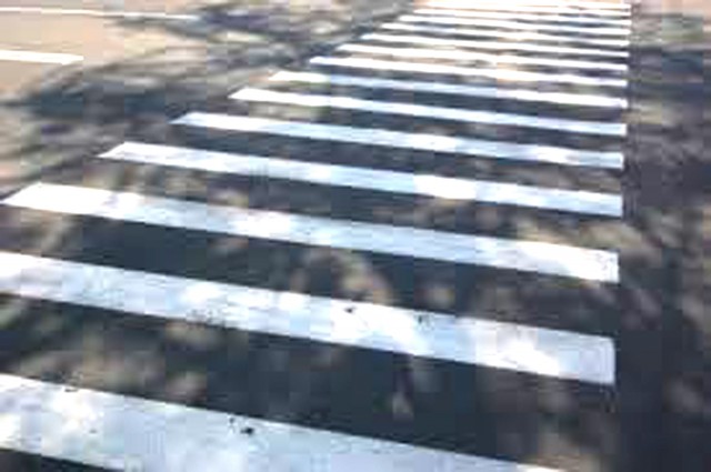 Femeie accidentată pe trecerea pentru pietoni, pe Lăpușneanu!