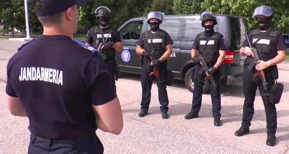 Jandarmeria Română, în misiune pentru un transport FOARTE VALOROS - VIDEO