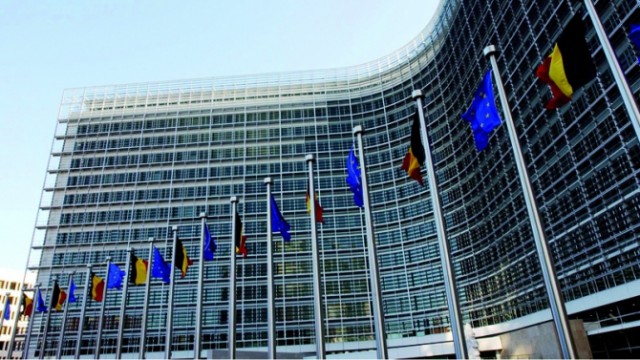 Comisia Europeană avertizează România şi Ungaria cu privire la o abatere bugetară semnificativă în 2017