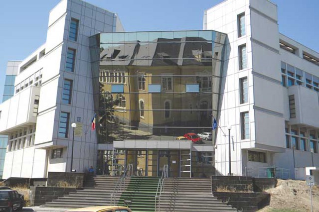 Societatea Restaurant Tomis S.A. din Mamaia nu mai are administrator din 2014. S-a ajuns în instanţă