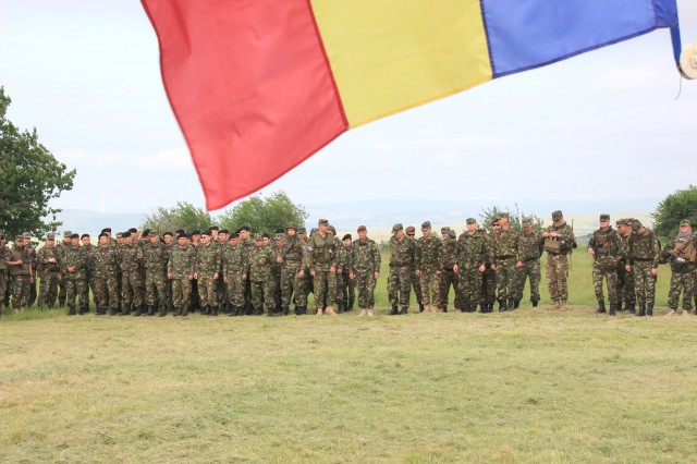 Militarii constănţeni, în tabără de instrucţie la poligonul Babadag