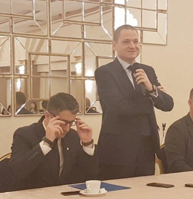 Dobre: „Trădarea este a celor care duc România spre prăpastie, nu a celor care ies din acest joc murdar”