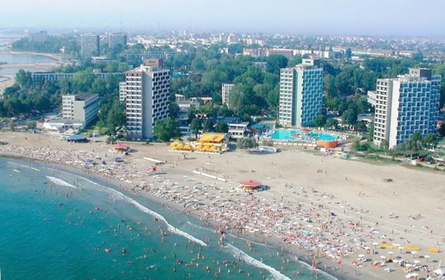 PREMIERĂ! Primăria Mangalia vrea să-şi tragă plajă