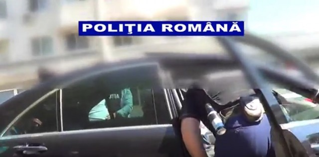 A fost PRINS în trafic după ce a ameninţat că va împuşca un om!