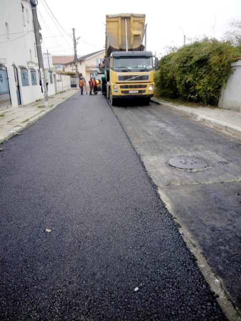 Primăria Mangalia a obţinut finanţare pentru canalizare şi asfaltare pe mai multe străzi din oraş