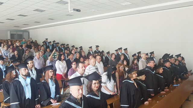 Emoţii la Universitatea „Andrei Şaguna”: studenţii au absolvit cursurile superioare