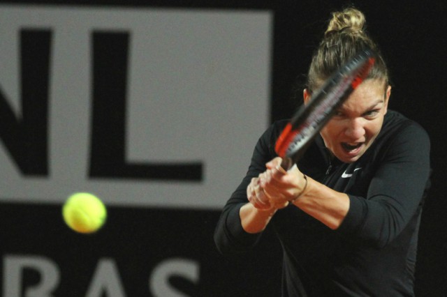 Simona s-a calificat în semifinalele de la Roma unde va da peste coșmarul Maria Sharapova