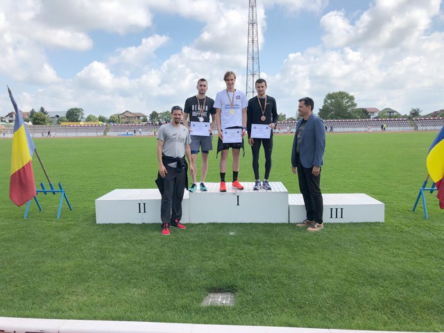 Studenţii sportivi de la Universitatea „Ovidius” Constanţa, premiaţi la Campionatul Naţional Universitar de Atletism